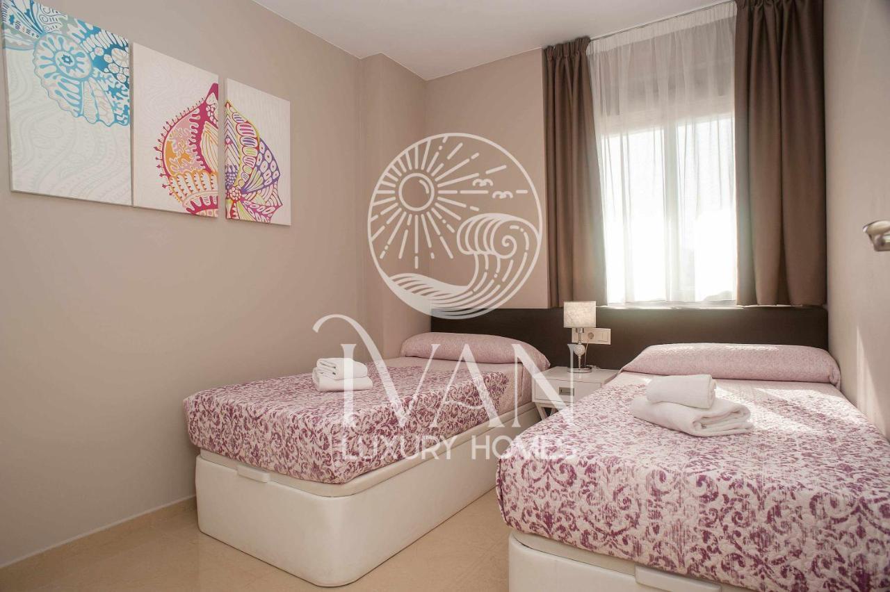 אורופסה דל מר Casa Yarina Ivan Luxury Homes 1ªpta Sur 1ªlinea מראה חיצוני תמונה
