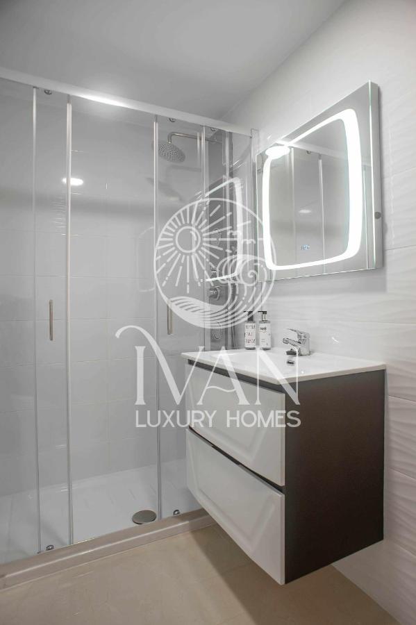 אורופסה דל מר Casa Yarina Ivan Luxury Homes 1ªpta Sur 1ªlinea מראה חיצוני תמונה
